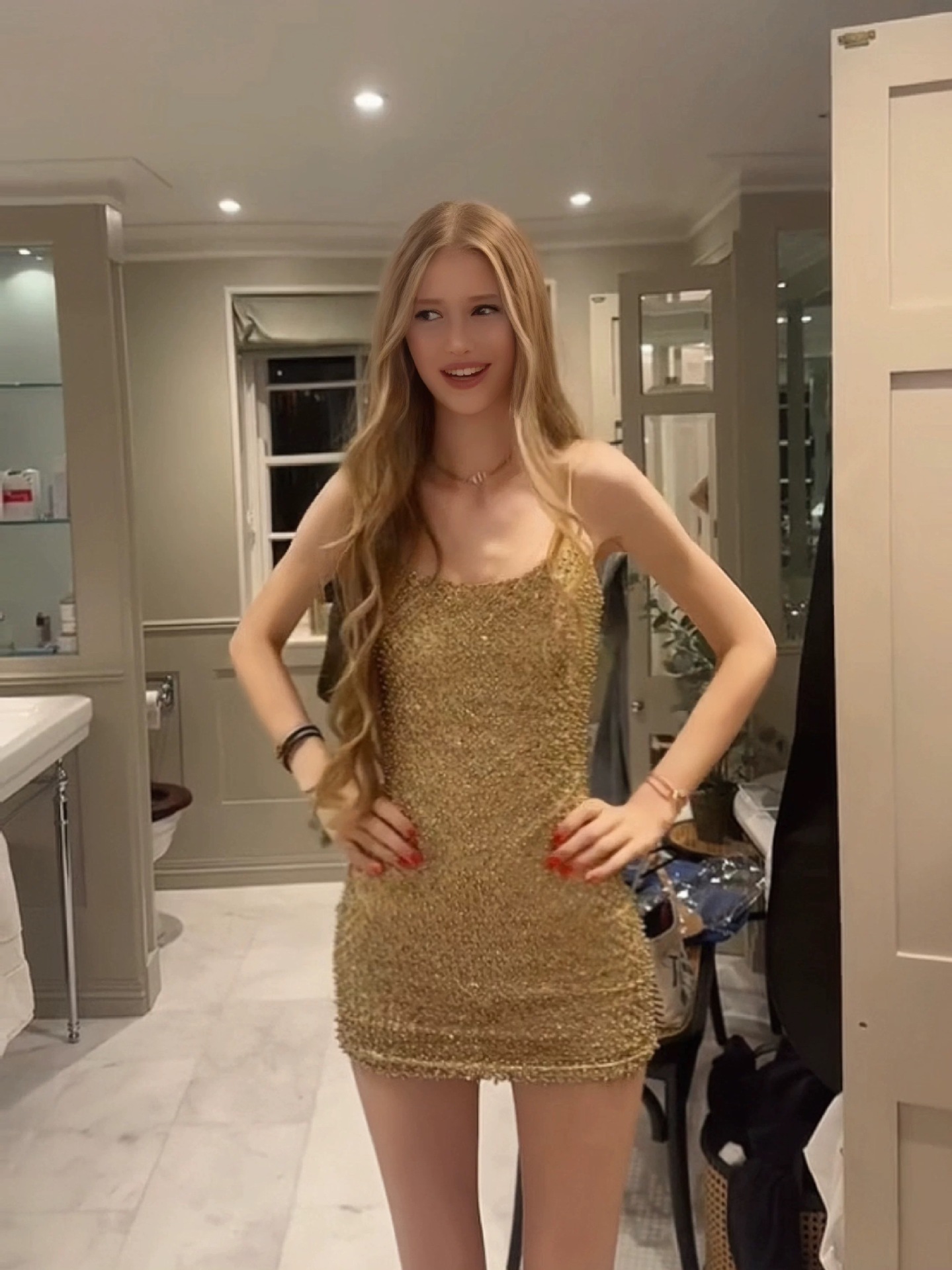 Sparkly Rhinestone Club Party Dress - فستان نسائي ضيق مزين بالأحجار اللامعة،